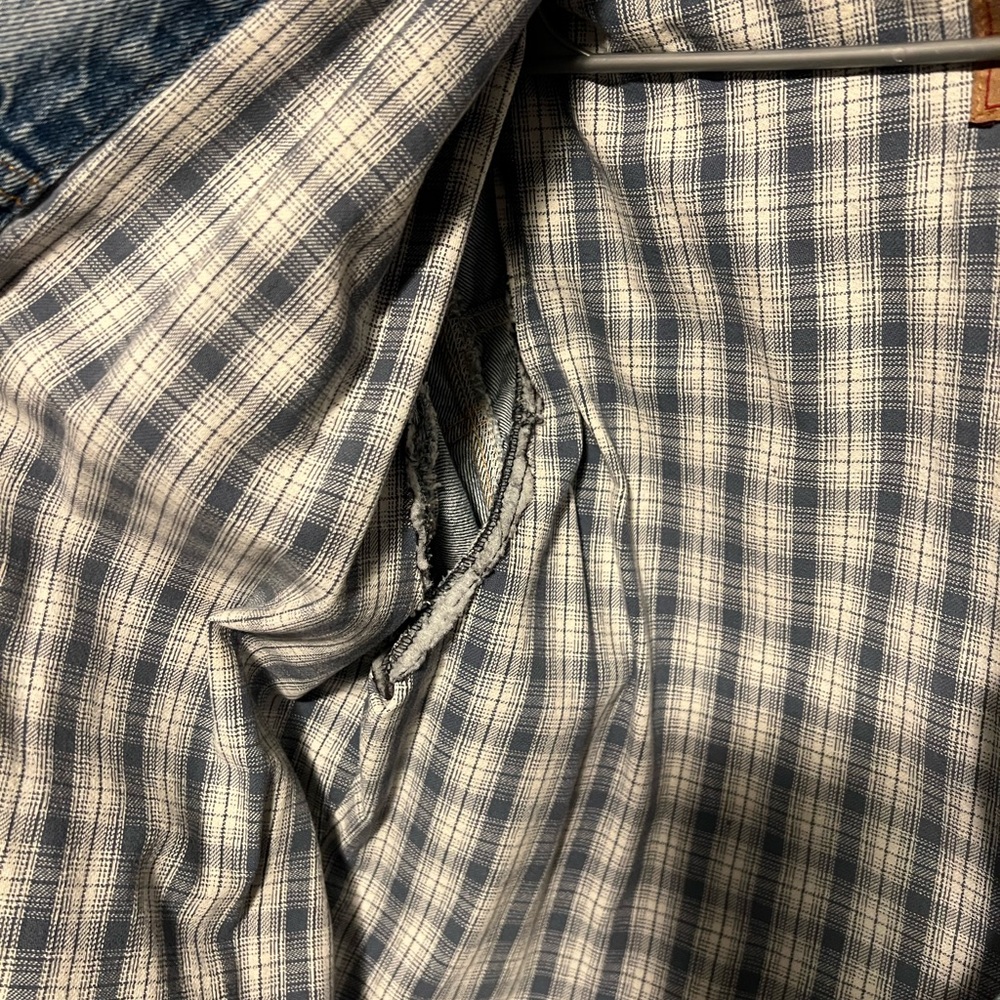 Levi’s Vintage Denim Jacket - Picture 3 of 5